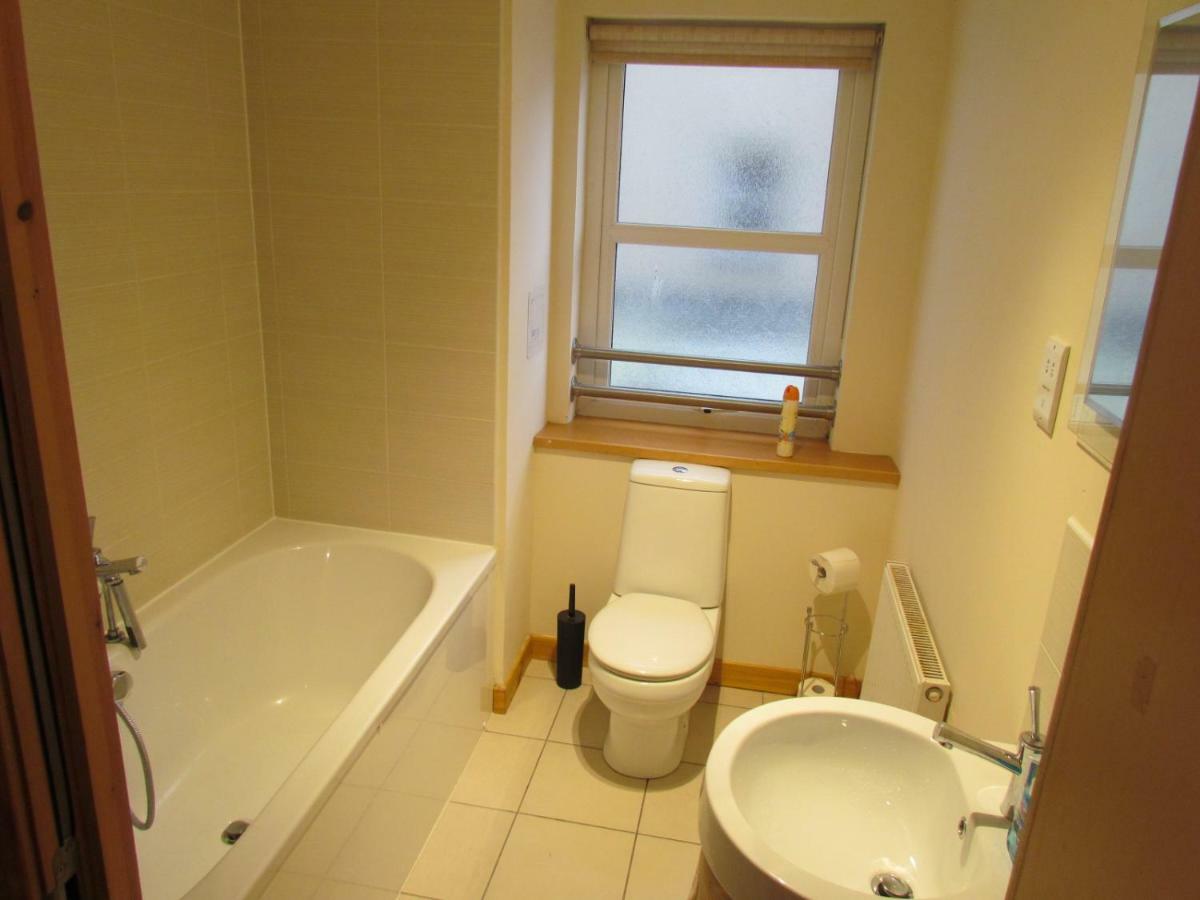 Farraline Court Apartamento Inverness Exterior foto